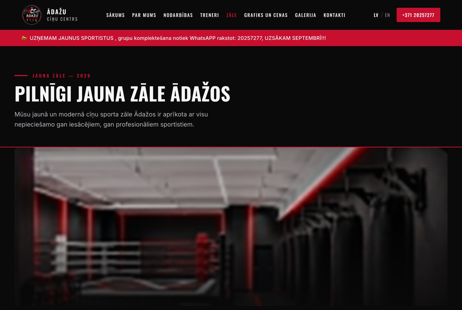 The training-hall page: the headline PILNIGI JAUNA ZALE ADAZOS over a photo of the boxing ring and heavy bags.